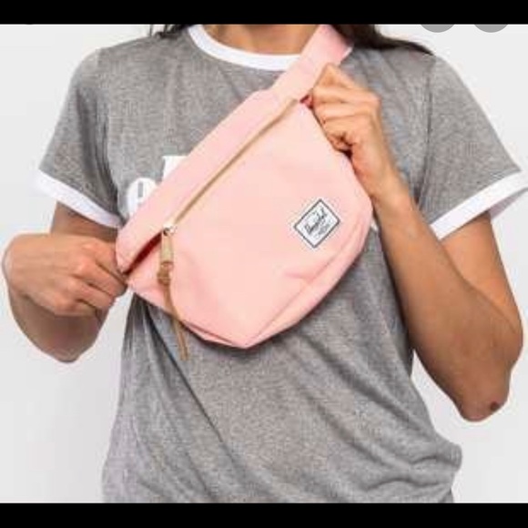 herschel pink fanny pack